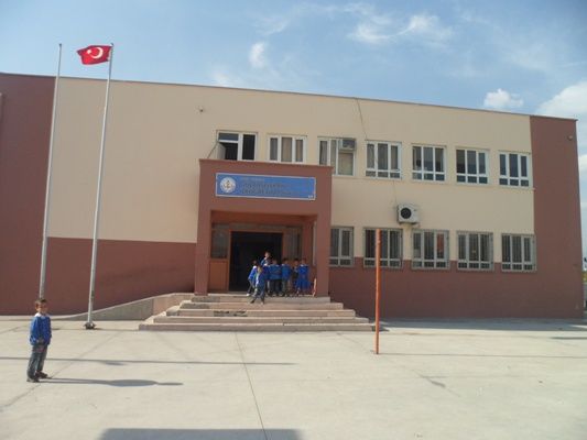 Gölbaşı İskan İlkokulu 