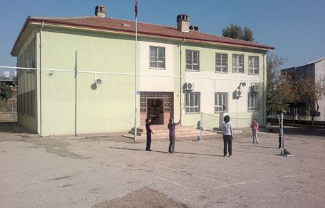 Yunus Emre Ortaokulu 
