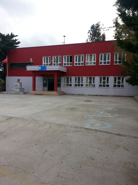 Eczacı Meryem Karaçaylı İlkokulu 