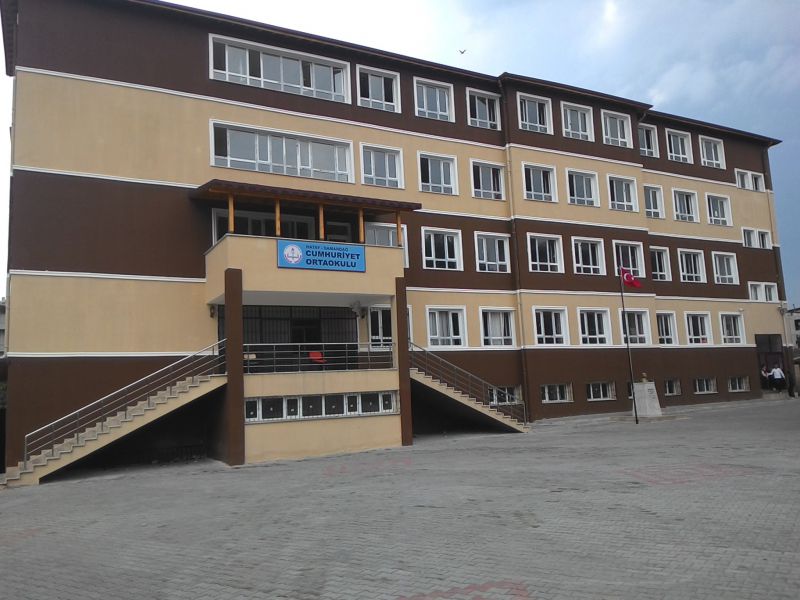 Cumhuriyet Ortaokulu 