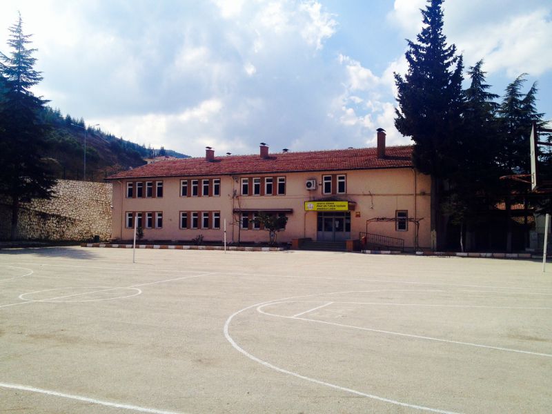 Prof. Dr. Turan Yazgan Anadolu Lisesi 