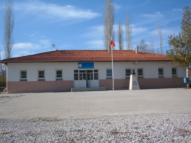 Pazarköy Mehmet Ali Yüceer İlkokulu 