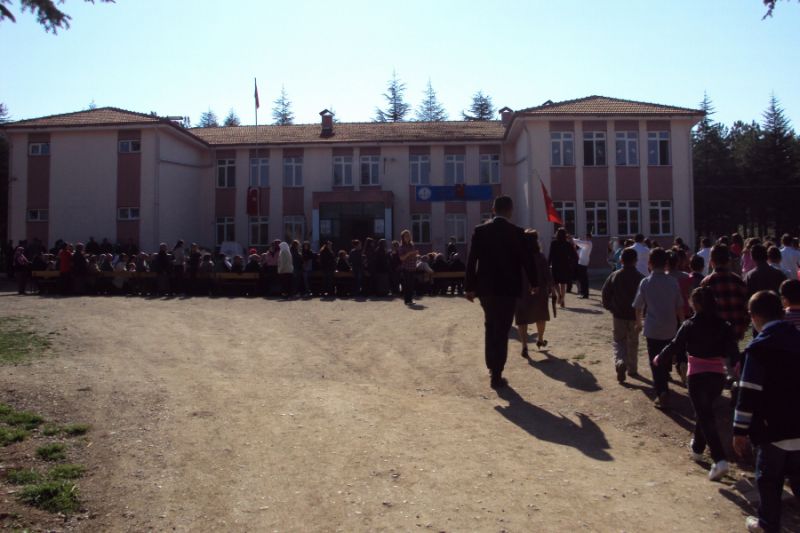 Afşar Ortaokulu 