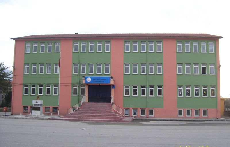 Şehit Erhan Çakmak Ortaokulu 