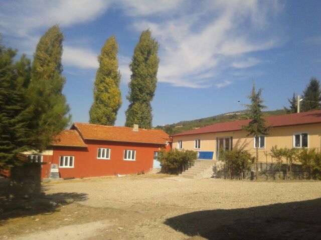 Esinyurt İlkokulu 