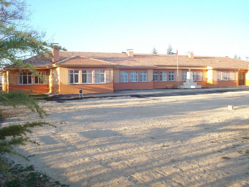 Senirce Göltaş İlkokulu 