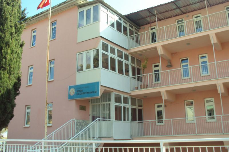 Senir İlkokulu 