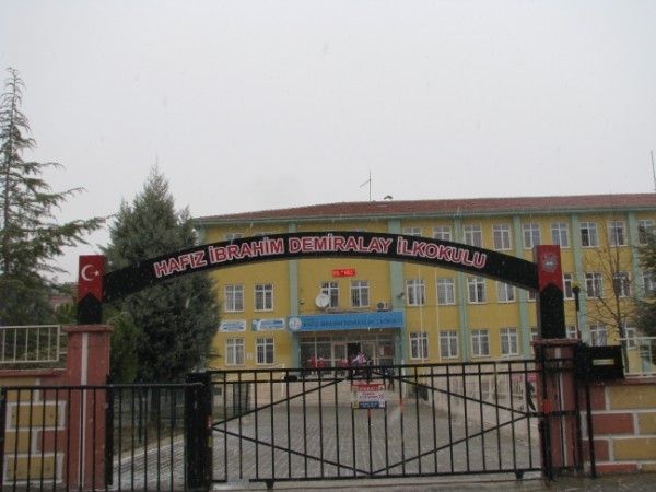Hafız İbrahim Demiralay İlkokulu 