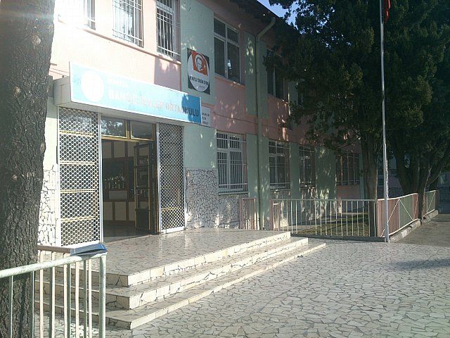 Bahçelievler Ortaokulu 