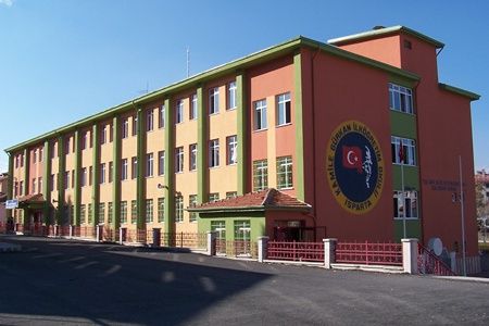 Kamile Gürkan İlkokulu 