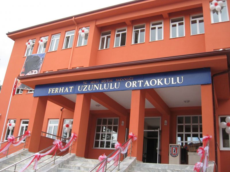 Ferhat Uzunlulu Ortaokulu 