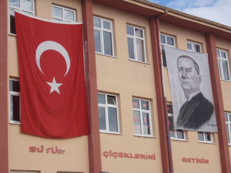 Öğretmenler İlkokulu 