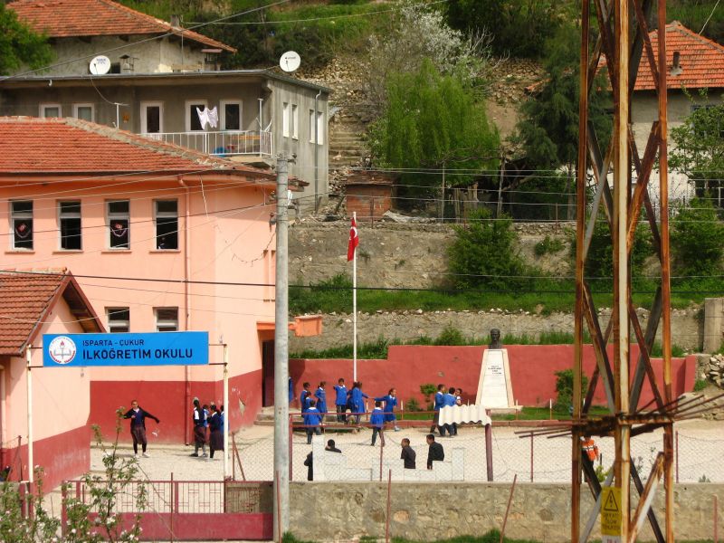 Çukur İlkokulu 
