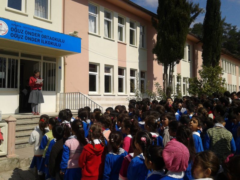 Çandır Oğuz Önder Ortaokulu 