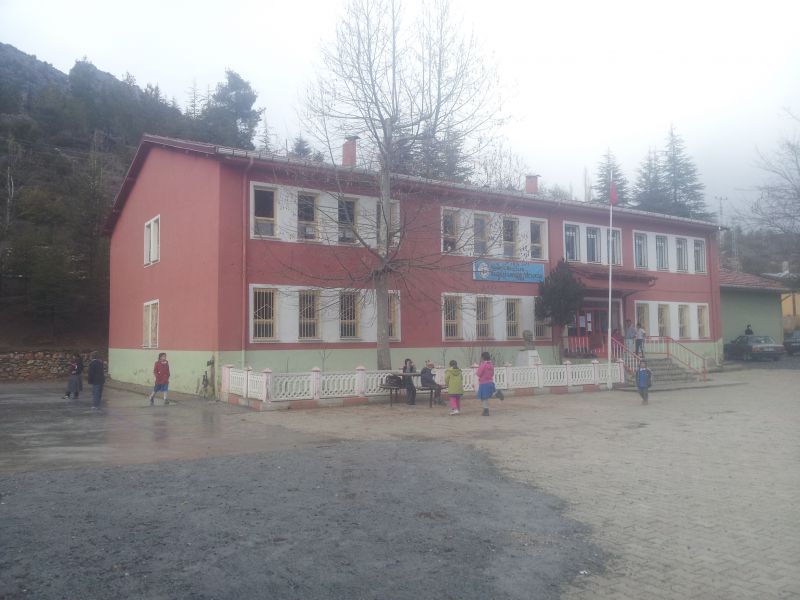 Kasimlar Ortaokulu 