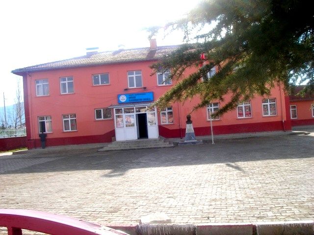 Şeker İlkokulu 