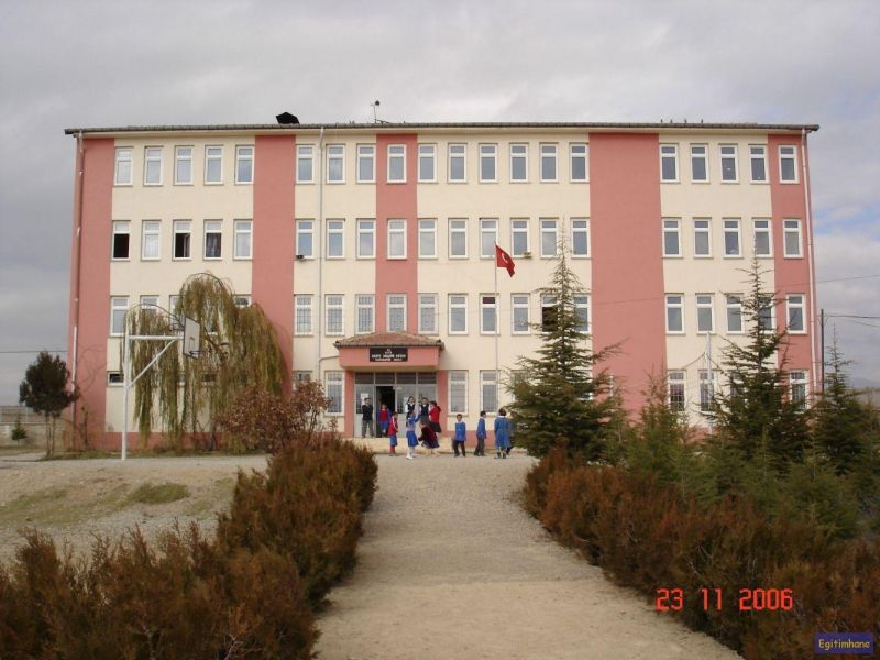 Şehit Selçuk Doğan Ortaokulu 