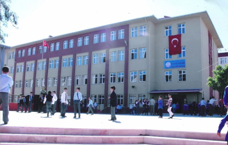 Evliya Çelebi İmam Hatip Ortaokulu 