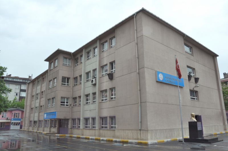 Adnan Menderes İlkokulu 