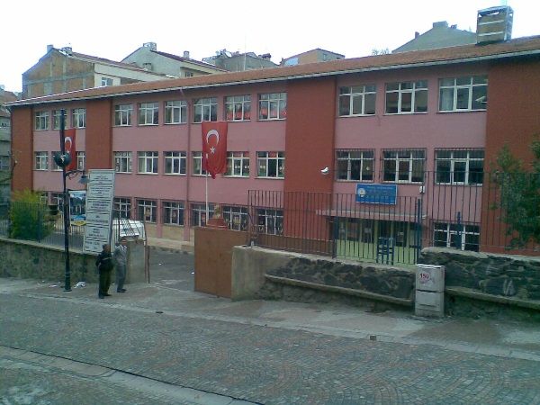 Büyük Fuat Paşa Ortaokulu 