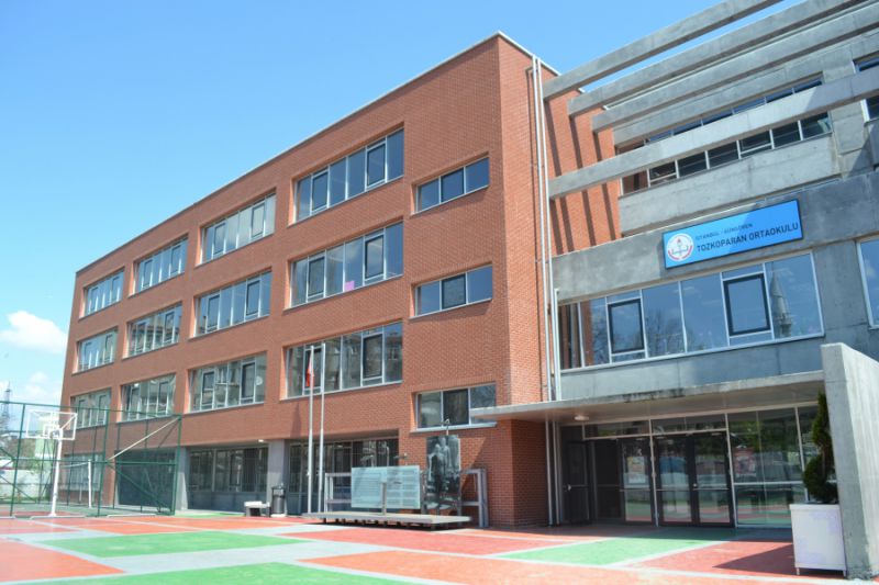 Tozkoparan Ortaokulu 