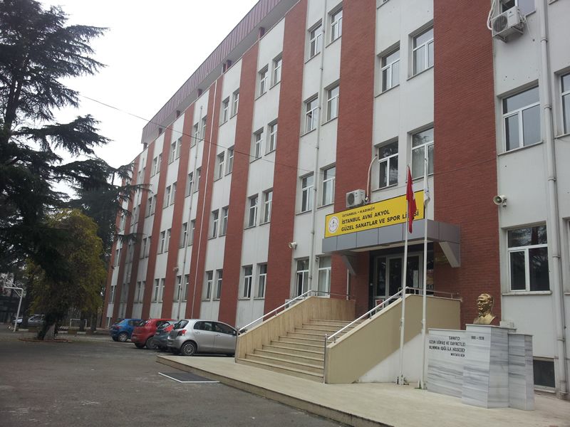 İstanbul Avni Akyol Güzel Sanatlar Lisesi 