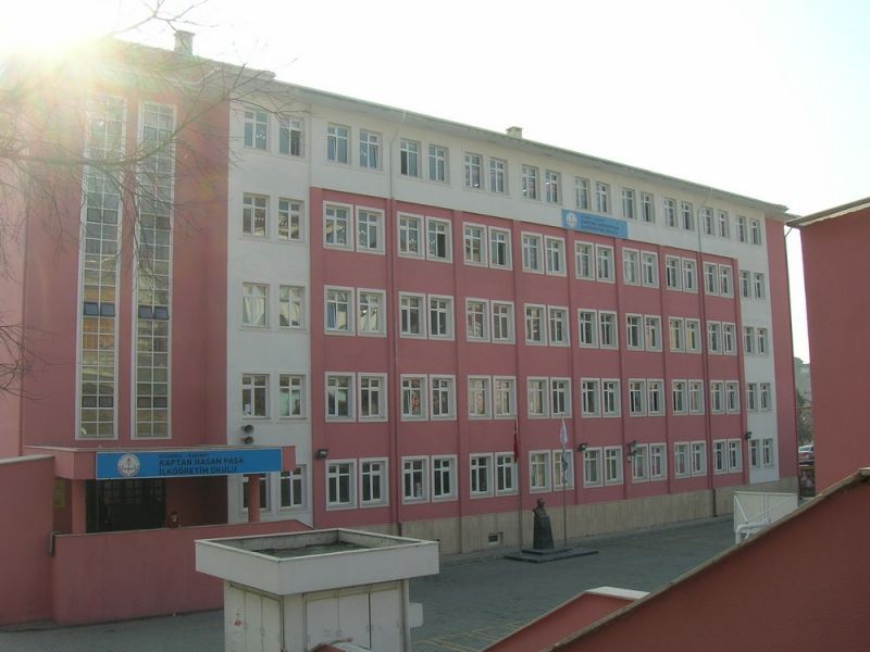 Kaptan Hasan Paşa İlkokulu 