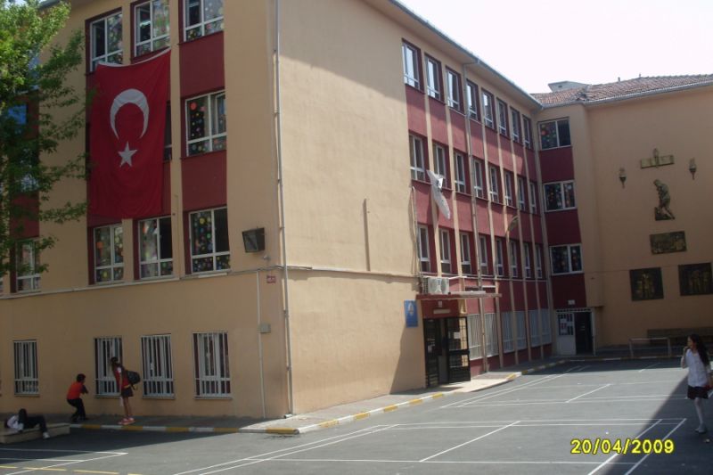 23 Nisan Zehra Hanım İmam Hatip Ortaokulu 