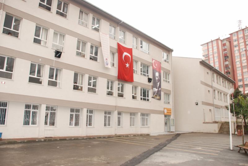 İntaş Kız Anadolu İmam Hatip Lisesi 
