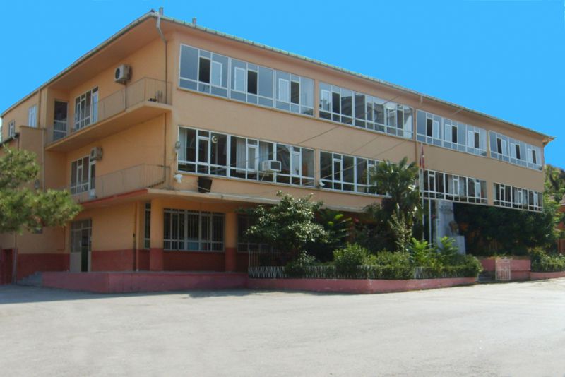 Melahat Şefizade Ortaokulu 