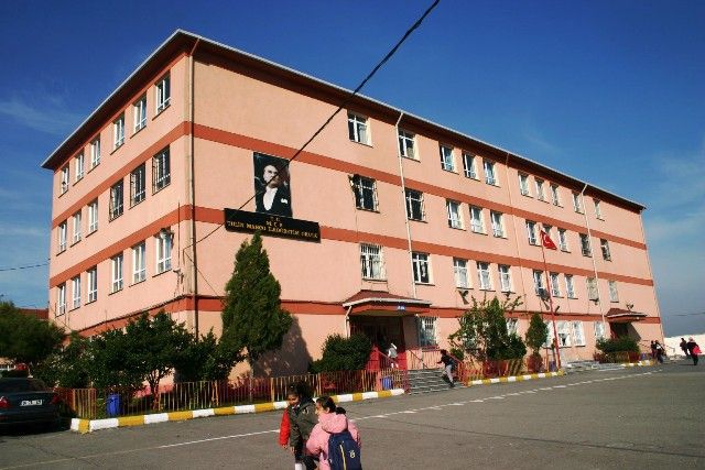 Tülin Manço Ortaokulu 