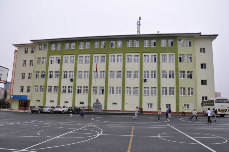 İsmail Erez İlkokulu 