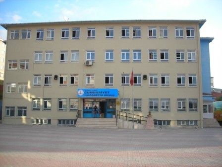 Cumhuriyet İlkokulu 