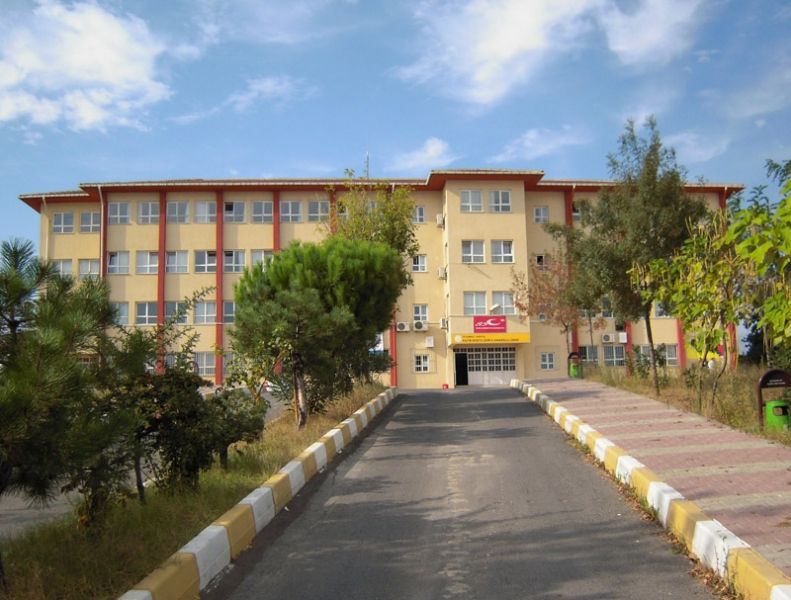 Fatin Rüştü Zorlu Anadolu Lisesi 