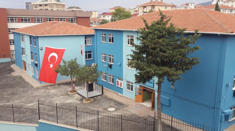 Medine Tayfur Sökmen İlkokulu 