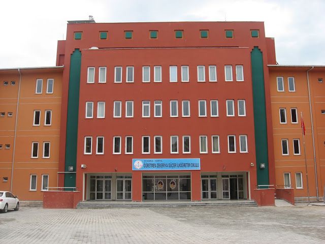 Öğretmen Zekeriya Güçer İlkokulu 