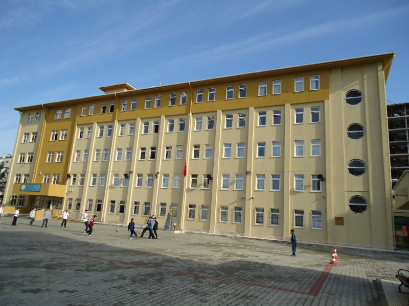 Yavuz Selim Ortaokulu 