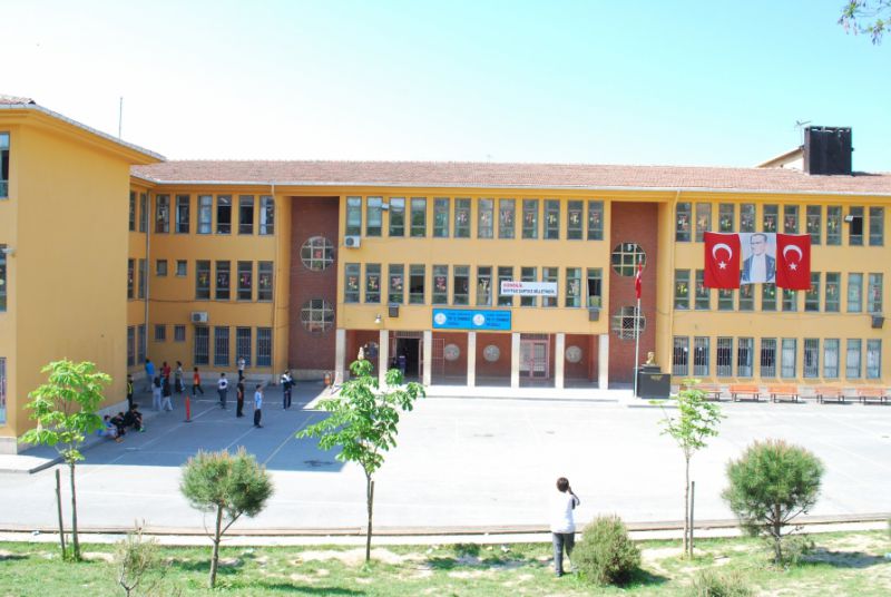 700 Yıl Osmangazi Ortaokulu 