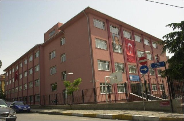 Ahmet Rasim İlkokulu 