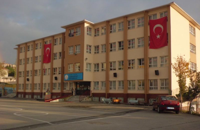 Cumhuriyet Ortaokulu 