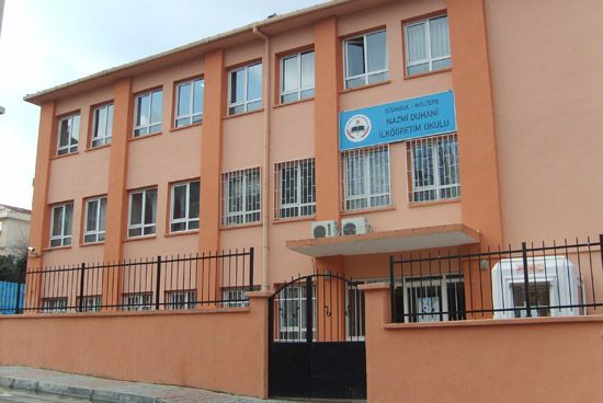 Nazmi Duhani İlkokulu 