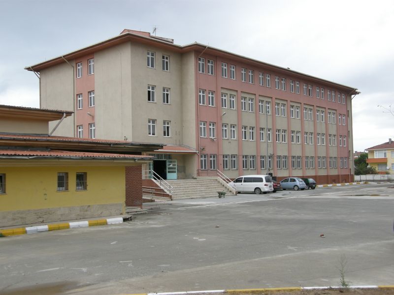 Suzan Ahmet Yalkın Ortaokulu 
