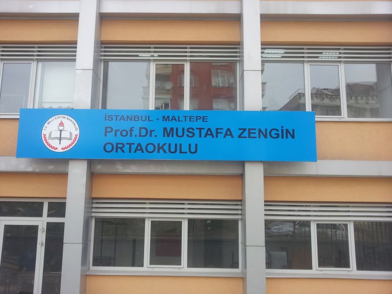 Prof. Dr. Mustafa Zengin Ortaokulu 