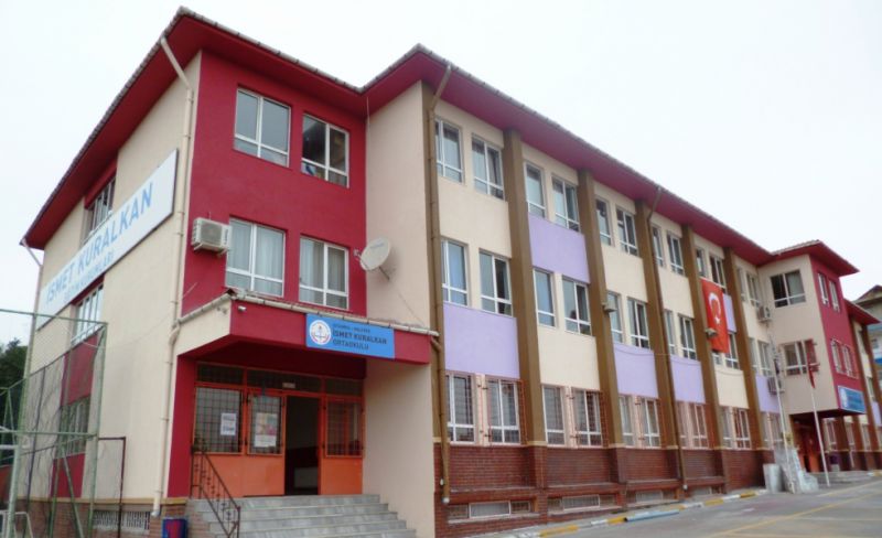 İsmet Kuralkan Ortaokulu 