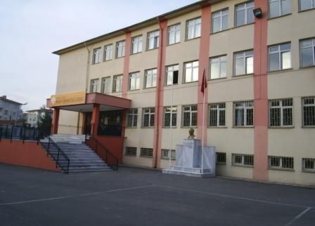 Pendik Rauf Denktaş Kız Teknik Ve Meslek Lisesi 