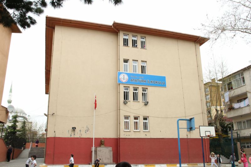 Atatürk İlkokulu 