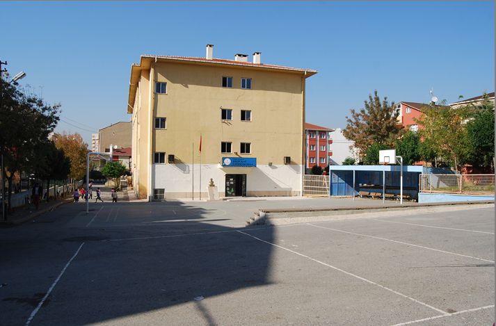 Küçük Ülkü İlkokulu 