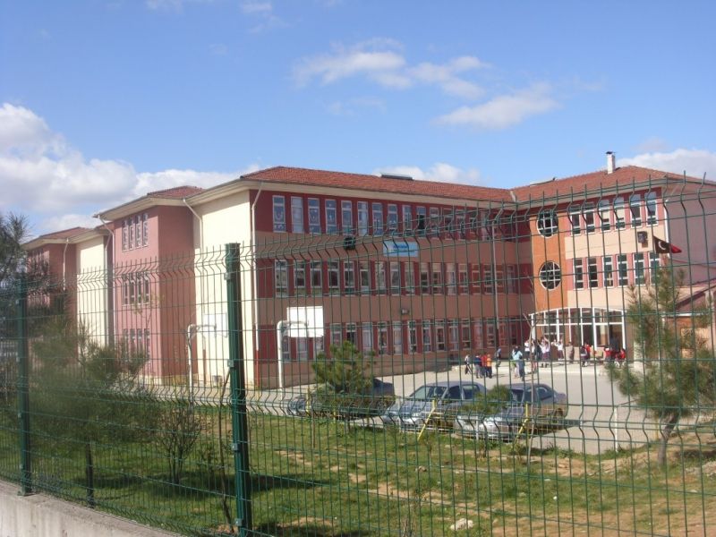 Yenidoğan İlkokulu 