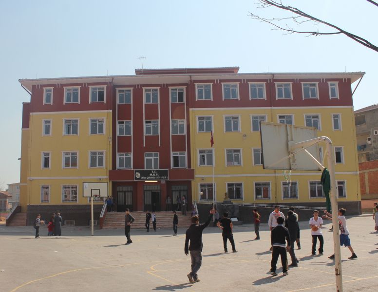 Ayşe Çarmıklı Ortaokulu 