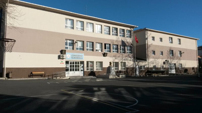 Cumhuriyet İlkokulu 